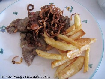 Zwiebelrostbraten 160713 9005 k.jpg