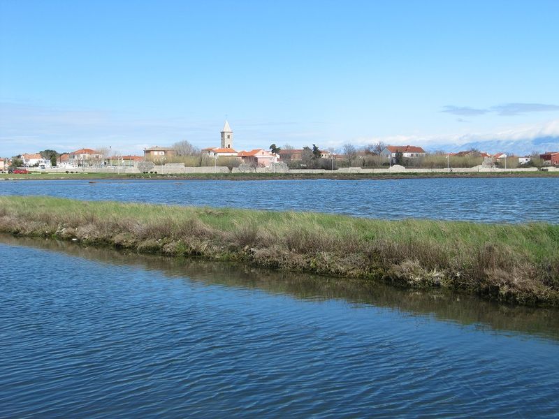 Datei:01 130403 0620 Nin, Solana.jpg