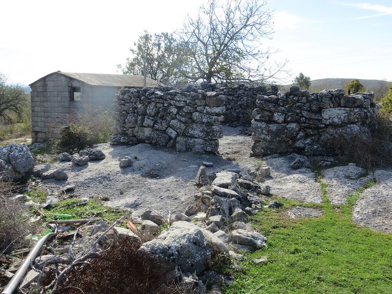 Datei:Schweinestall 171026 9706.jpg