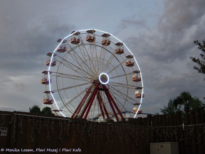 Datei:191201 2349 Riesenrad.jpg