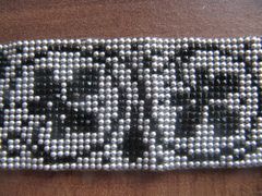 Detail der Ranke mit zwei Blättern