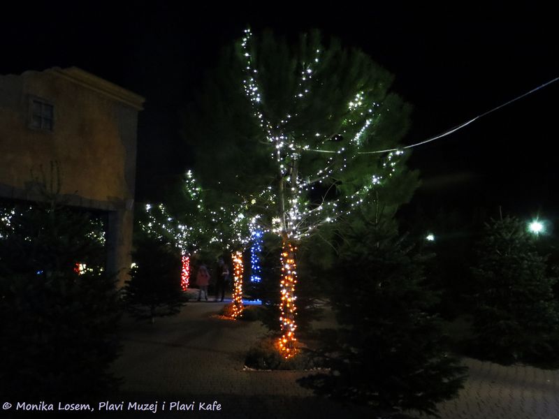 Datei:191201 2356 Ausgang.jpg