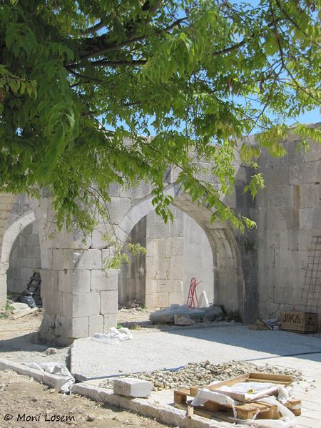 Datei:Vrana Han 140622 4219.jpg