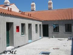 Am hinteren Ende befinden sich die ehemaligen Schlafkammern. Diese werden zu kleinen Appartements umgebaut.