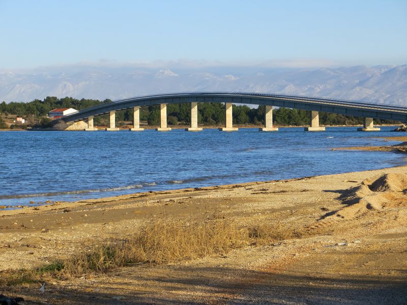 Datei:121229 4253 Brücke Vir, Virski most.jpg