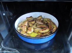 Rosmarinkartoffeln 160324 8284 txt.jpg